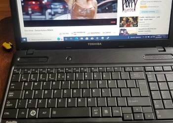 Laptop Toshiba Satellite C660 - 4 GB / 320 GB - jak nowy