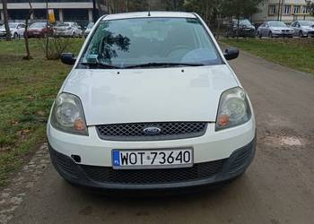 FORD FIESTA 2005 BIAŁY