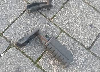 Podnóżek do daelim Otello NS 125