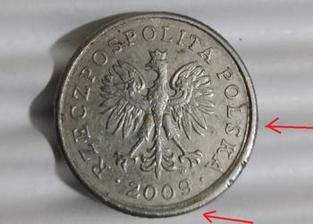 Moneta 10 groszy z 2009 roku. Destrukt - wbity/przesunięty stempel.