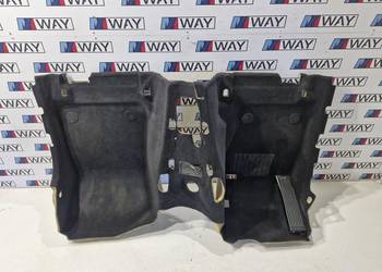  2990487 BMW X1 E84 WYKŁADZINA DYWAN PRZÓD EUROPA
