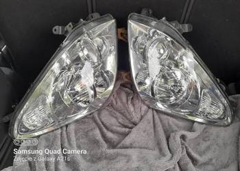 Lampy przednie do Toyoty Carolla Verso