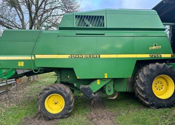 John Deere 2256 2000r.