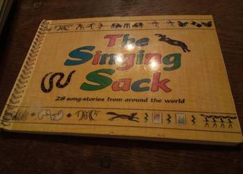 The singing sack. Po angielsku!