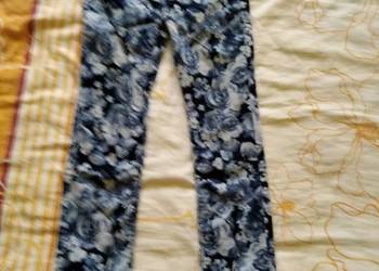 Spodnie i bluzy r. 134cm