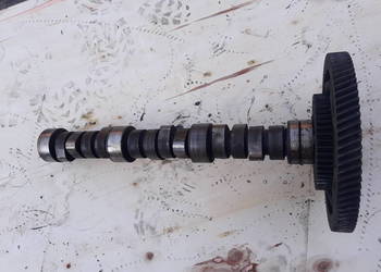 Wałek rozrządu Mercedes V6 D4410510101