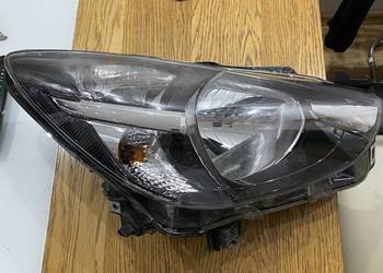 Lampa przód prawa Mazda 2 2016r