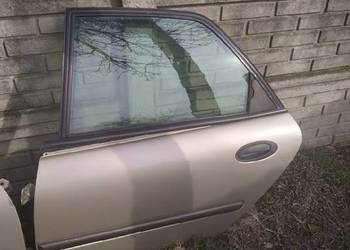 Drzwi lewy tył Renault Laguna MV186 Drzwi lewy tył Renault Laguna MV186