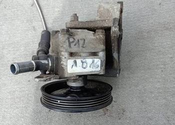 pompa wspomagania z łapą nissan Primera P12 1,8 16v