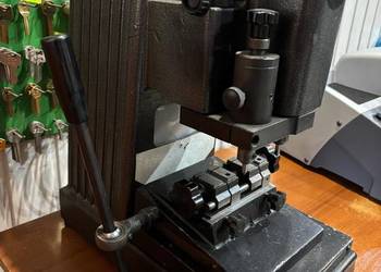 Maszyna do dorabiania kluczy nawiercanych