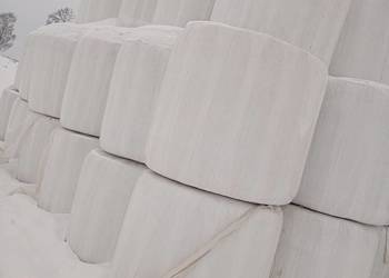 Sprzedam słome owiniętą po prasie Mchele