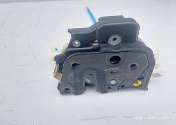 AUDI A8 D3 4.2 TDI 05-10 ZAMEK DRZWI LEWY TYŁ 4E0839015H