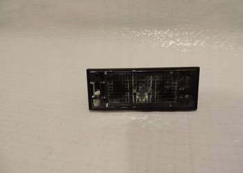 Oświetlenie tablicy rejestracyjnej Opel VIVARO B NOWY 93450297