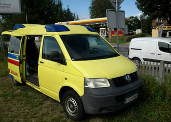 Volkswagen Transporter Sanitarka Przewozowa T5