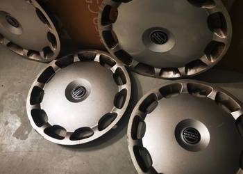 Volvo v50 komplet kół zimowych kołpaki oryginalne Volvo v50 komplet kół zimowych kołpaki oryginalne