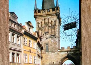 PRAGA - WIDOK NA WIEŻĘ MOSTOWĄ PRZY MOŚCIE KAROLA