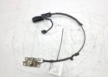 DOCIĄG KLAPY AUDI A8 D3