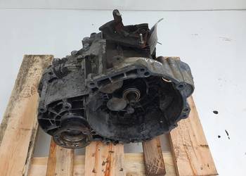 VW Passat B6 2.0 TDI MANUALNA SKRZYNIA BIEGÓW manual HVS