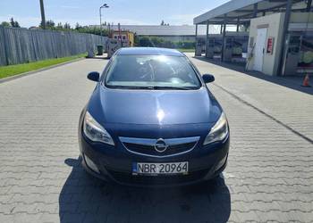 Sprzedam lub Zamienię Opel Astra J hatchback 1.7 110 km manual 6biegów 2011