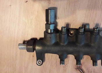 Listwa wtryskowa Denso Opel Vectra C 3.0 V6 CDTI
