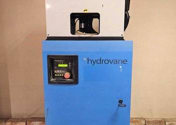 Kompresor śrubowy Hydrovane HR07 + osuszacz powietrza Parker  Plus-E