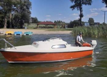 Lodz kabinowa wędkarska 5 m