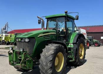 John Deere 7920