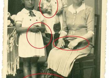 Stare zdjęcie fotografia pocztówka dzieci lalka rodzina