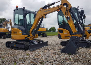 Minikoparka XCMG XE27  3 tony