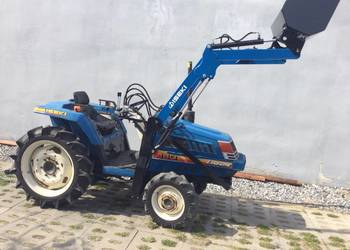 Traktorek prod .Japońskiej wsp.kier. 3 tłok. diesel , nap.4x4
