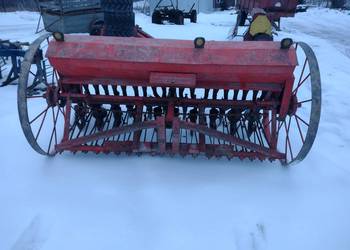 Siewnik zbożowy 19 lejkowy