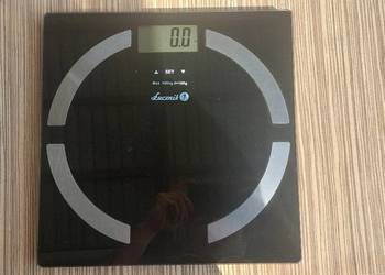 Szklana waga łazienkowa Łucznik BS-11 B Elektroniczna analityczna