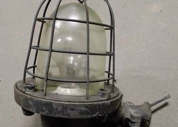 Lampa przemysłowa AK-11 loft garażowa PRL