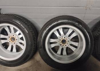 Kumho WinterCraft WS71 SUV
