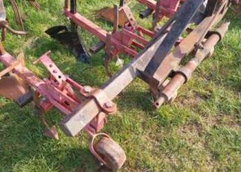 Pielnik obsypnik 3rzędowy