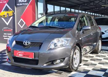 Toyota Auris 1.4Benzynka ! Zarejestrowana ! Niski Przebieg !