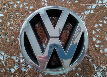 VW emblemat w grill, logo.