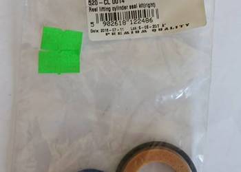 Zestaw uszczelnień siłownika motowidel Claas , prawy