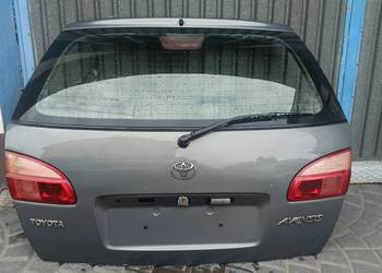Toyota Avensis t22 klapa tylna bagażnika