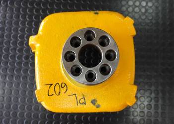 Prawa zwrotnica koła do maszyn JCB 3CX, 4CX oraz ładowarki 530-110