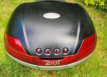 KUFER GIVI V46 Z PLYTA MONTAZOWA i oparcie dla pasazera