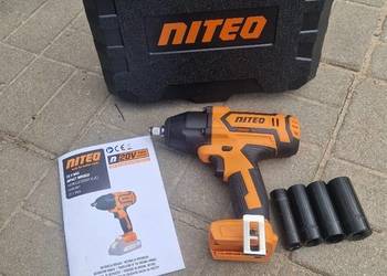 Akumulatorowy klucz udarowy NITEO 20V MAX (body + walizka + nasadki)