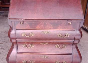 Sekretarzyk  Rzeźbiony  , Orzech - Włochy