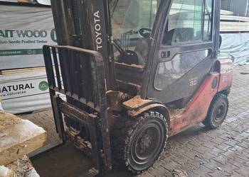 Wózek widłowy Toyota | Udźwig 3t | LPG | 2016r. | Aktualny UDT | Cena Netto