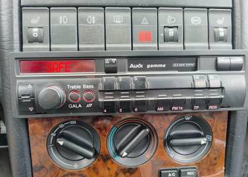 Radio Audi Gamma CC 22 cm Grundig 8L0035186 Ładne