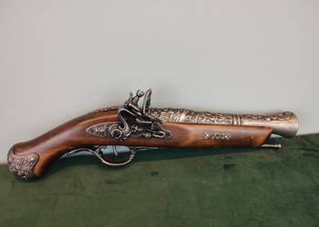 Piękna replika garłacza włoskiego z XVII wieku Piękna replika garłacza włoskiego z XVII wieku