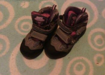 Buty dla dzieci rozmiar 29, dwie pary