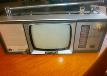 UNIVERSUM FK-100R RADIO TELEWIZOR