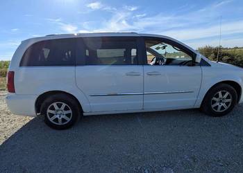 Chrysler Town & Country • 2013 r. • 3.6 • Automat • 7 osob, OC i PT ważne