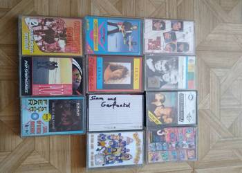 Kasety magnetofonowe i VHS.